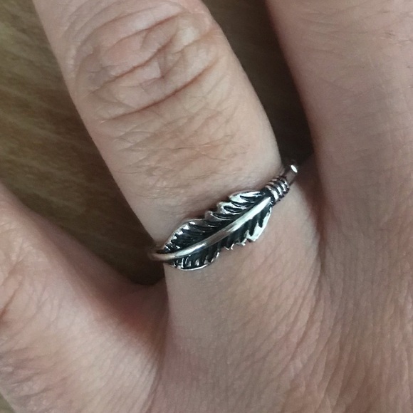Distressed Silver Feather ring - Picture 7 of 7